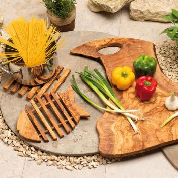 Preview: Olivenholz Schneidebrett – Gross, antibakteriell & messerschonend für Küche & Servieren – Handgefertigt, geölt, Unikat, 40-60x40x2cm, aus Italien