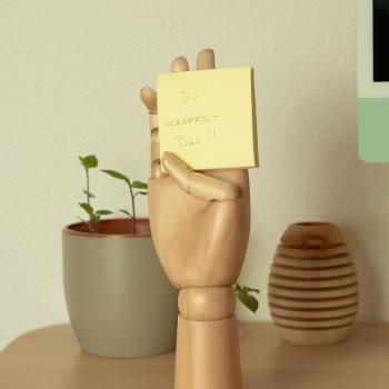 Preview: Wooden hand with adjustable links, height 30 cm