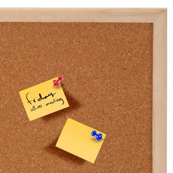 Preview: Rechteckige Kork Pinnwand - Termine und Wichtiges auf einen Blick - Hochwertige Verarbeitung mit Holzrand - Dekorative 60x45cm für Büro & Zuhause