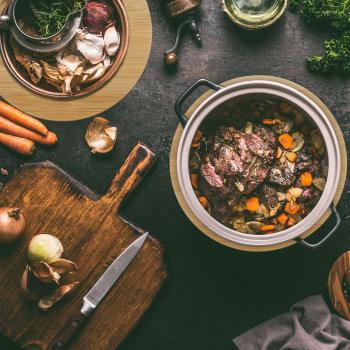 Preview: Bambus Untersetzer 4er Set rund - Topfuntersetzer mit Gitter-Optik für effektiven Hitzeschutz - Ø 20 cm - robust & leicht abwischbar