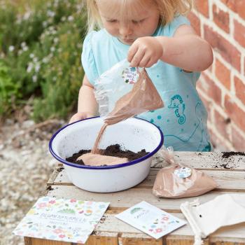 Preview: Samenbomben Kit zum Selbermachen - 30 bunte Blumenmurmeln mit Saatgut, Gartenerde, Lehmpulver & Anleitung - 100% Naturmaterialien