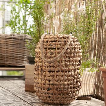 Preview: Windlicht Natur aus Rattan - Gemütliche Atmosphäre & hübsches Schattenspiel - Henkel aus Jute - Ø 24 x 36 cm - Für Kerzen mit Kerzenglas