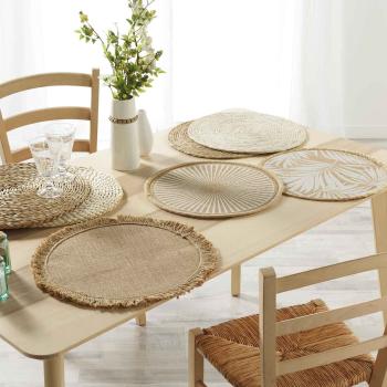 Preview: Tischset rund Blattmuster Jute - Eleganter, langlebiger Schutz für Ess- & Couchtische - Braun-Weiss, 38x38cm, umweltfreundlich & pflegeleicht Preview: Tischset rund Blattmuster Jute - Eleganter, langlebiger Schutz für Ess- & Couchtische - Braun-Weiss, 38x38cm, umweltfreundlich & pflegeleicht