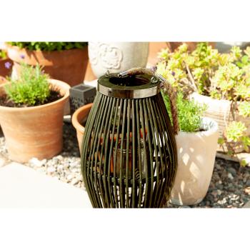 Preview: Bambus Laterne mit Glaseinsatz – Windlicht Natur aus Rattan für Kerzen – Henkel aus Jute – Ø 24x36cm – Grüner Schattenspiel-Effekt