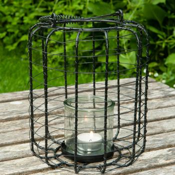 Laterne Metallgitter Schwarz - Windlicht für Kerzen mit Henkel - Ø 18,5 x H 24 cm - Modernes Design - Hübsches Schattenspiel - Dekorativ für Balkon, Garten