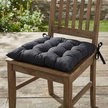 Preview: Coussin de chaise matelassé 46x46 cm noir – Coussins d’assise confortables pour chaises de cuisine et de jardin – Épaisseur 8 cm – Protection UV – Avec liens de fixation