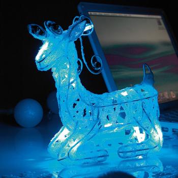 Preview: La renna di Babbo Natale ’’Dasher’’, sdraiata, illuminata (blu)