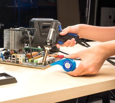 Preview: 9er-Set Entlötlitzen mit 3 Spendern - Präzises Entlöten von Leiterplatten & Elektronik - Beschichtet, 1.5mm x 1.5m - Schützt Finger & Lötstellen