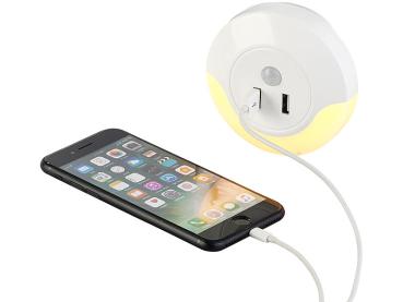 Preview: Luce notturna da presa a LED con PIR e sensore di luminosità, 2x USB (10 watt)