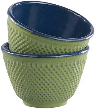 Preview: Asiatische Gusseisen-Teebecher 2er-Set - Olivgrün - Hält Tee extralang warm - Emaille-Innenbeschichtung für intensiven Geschmack - Vintage-Design