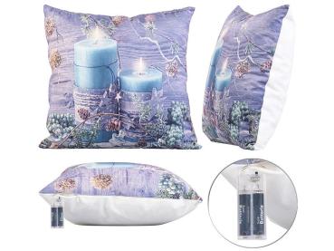 Preview: Deko-Kissen mit Kerzen-Motiv - Sicheres Flackerlicht mit 2 warmweissen LEDs - Batteriebetrieben - 45x45 cm - Für gemütliche Weihnachts-Deko & Wohnzimmer