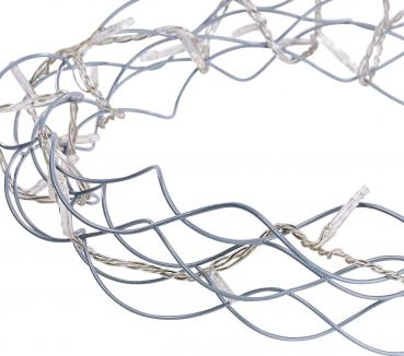 Preview: 2er-Set LED-Lichterkränze – 32 warmweisse LEDs pro Kranz – Filigrane Metallkränze Ø 30 cm – Für Fenster Türen Wände Innenbereich – Eurostecker 3m Zuleitung