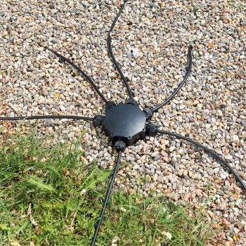 Preview: Scatola di connessione cavi per esterni, a 6 vie, per cavi con Ø 4 - 14 mm, IP68 Preview: Scatola di connessione cavi per esterni, a 6 vie, per cavi con Ø 4 - 14 mm, IP68