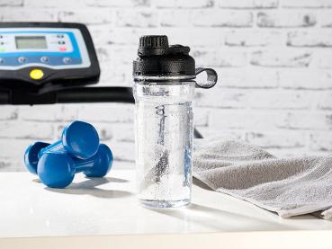 Preview: BPA-freie Sport-Trinkflasche, 700 ml, auslaufsicher, transparent