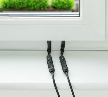 Preview: 2er-Set Solarkabel-Fenster-Durchführung - Extraflache 35cm Kabel für Balkonkraftwerke ohne Bohren - MC4-kompatibel, IP67, 2x 4mm², 1000V DC