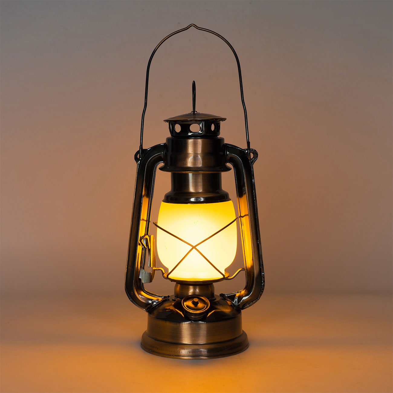 2-piece set Retro LED storm lantern (Bronze, 25 cm) with realistic