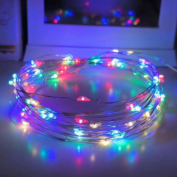 Catena luminosa in filo multicolore 80 LED IP44, 425 cm, a batteria - luci colorate per decorazioni d‘atmosfera per interni ed esterni