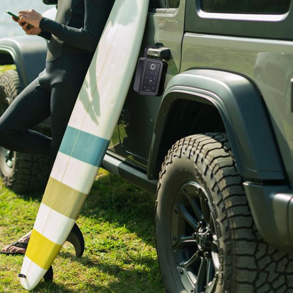 Smart key safe with fingerprint, PIN, transponder card, Bluetooth - A secure keybox for home, office & vacation rental