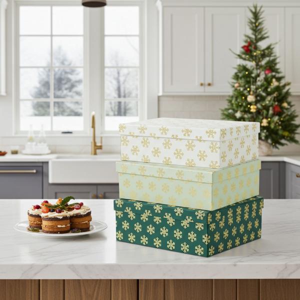 Festliches Geschenkboxen-Set: 3 Boxen für Weihnachten mit eleganten Schneeflocken, je 36,2 x 29,5 x 11 cm - Ideal für Geschenke und Deko