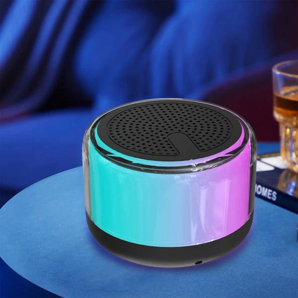 Mini Bluetooth speaker with dynamic RGB lights, powerful 30 W sound and TWS stereo function. Party feeling guaranteed!