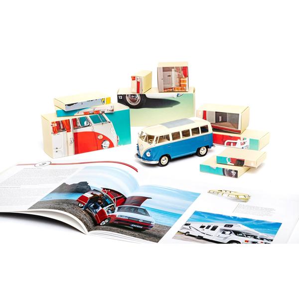 Calendrier de l‘Avent Caravaning - Kit modèle réduit VW Bulli T1 1:24 - Livre d‘accompagnement - Cadeau fans camping - Produit en allemand