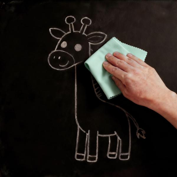 Pellicola lavagna autoadesiva 60 x 200 cm incl. 5 gessetti e pad di pulizia – pellicola da parete come lavagna e memo board per cucina, cameretta e ufficio