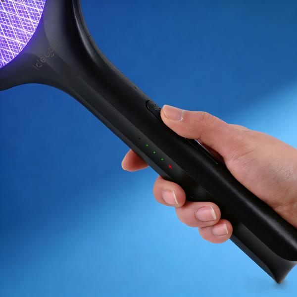 Set of 2 electric fly swatters with battery & UV light – mosquito catcher for optional stationary operation, with protective grid & USB-C port