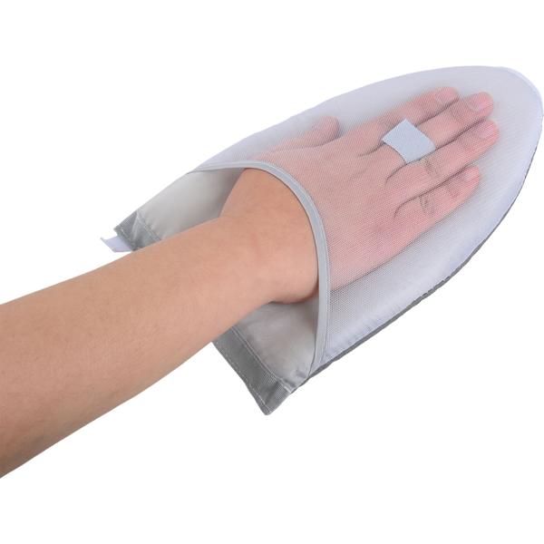 Handheld garment steamer with 1900 W, 300 ml water tank, 30 g/min steam, 3 levels, including 2 attachments & glove, steam brush