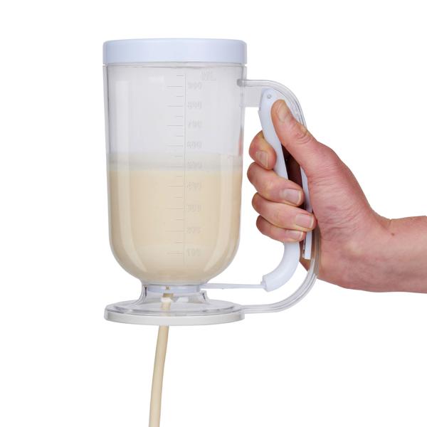 Handy 900ml batter dispenser with measuring scale: precise batter doser for pancakes, waffles, muffins, cupcakes & more - for clean results