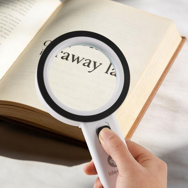 LED handheld magnifier with light, 5x magnification, 80 mm glass lens, 12 bright LEDs, ergonomic handle with switch, reading magnifier for seniors