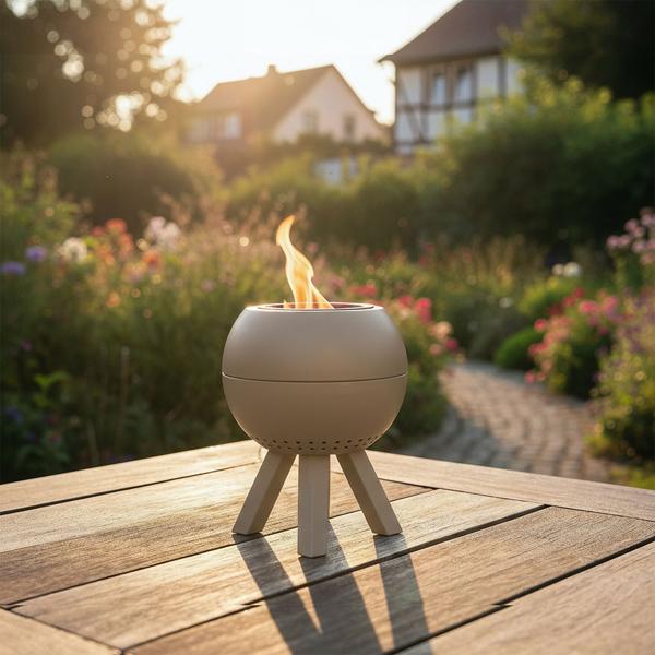 Mini Tischfeuer Outdoor, rauchfrei – Kompakte Feuerstelle aus Metall, Beige – Die perfekte mobile Feuerschale für Balkon, Terrasse, Garten