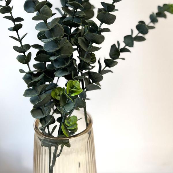 Élégantes branches d’eucalyptus artificielles 80 cm – branches décoratives réalistes idéales pour vase et couronne – lot de 3, effet naturel et durable