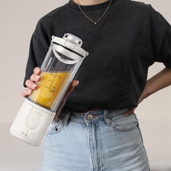 Tragbarer Akku Standmixer & Smoothie Maker kabellos: Leistungsstarker Mini Blender für frische Shakes, Säfte - ideal für Sport, Arbeit & Reisen