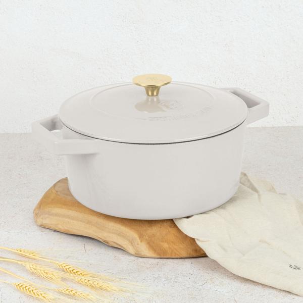 Cast iron casserole Ø24 cm 4.35 L, cream: Elegant casserole dish, induction-compatible & oven-safe – roaster for braising, baking & serving