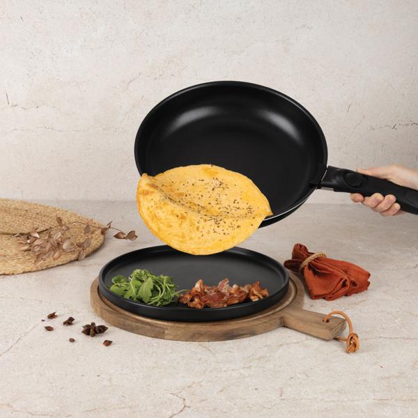 Elegant pan & pot set with universal Click-It handle, 10 pcs, titanium non-stick coating, matt black, PFOA-free, glass lids with strainer & trivet