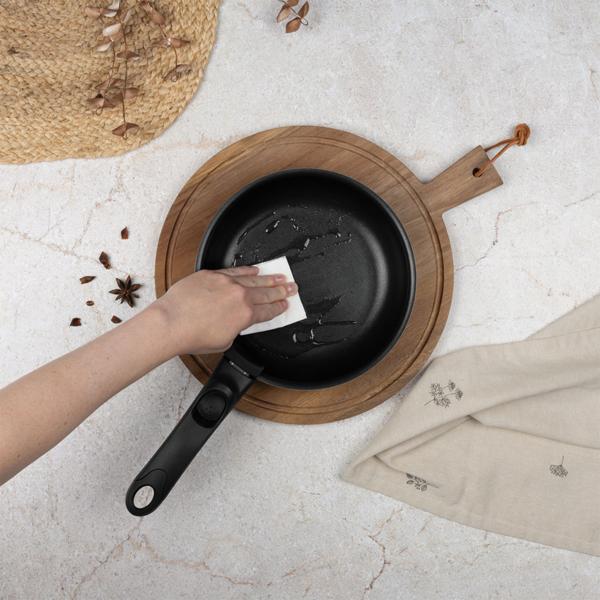Elegant pan & pot set with universal Click-It handle, 10 pcs, titanium non-stick coating, matt black, PFOA-free, glass lids with strainer & trivet