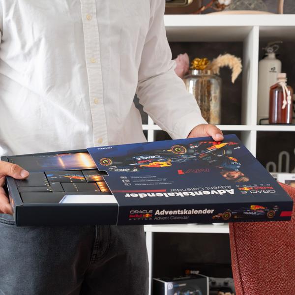 Oracle Red Bull Racing Adventskalender: Ideal für Motorsport-Fans, inkl. Begleitbuch - Rennauto-RB21-Modellbausatz 1:43 mit Soundmodul