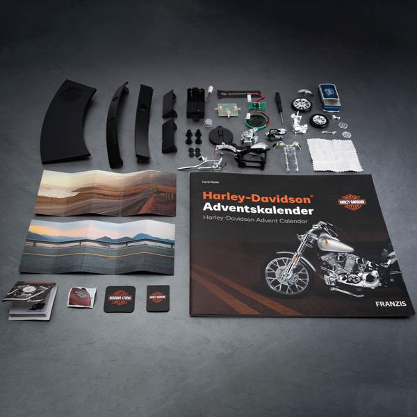 Harley-Davidson Adventskalender 2024 – FXST Softail Modellbausatz 1:18 mit V2 Soundmodul, Begleitbuch & Zubehör – Geschenk für Motorrad Fans
