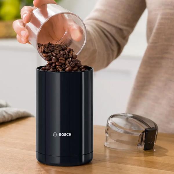 High-quality electric Bosch coffee grinder in black: stainless-steel blade for fresh coffee beans, excellent espresso and pure coffee enjoyment