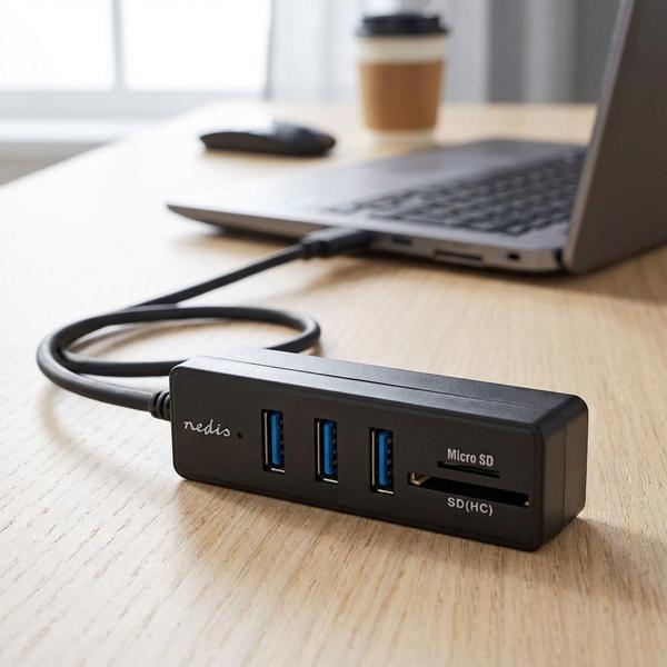 USB-C hub with USB-A and card reader