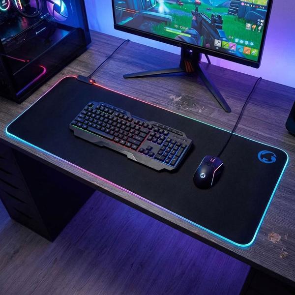 XXL Gaming Mauspad - RGB-LED-Beleuchtung mit Farbwechsel - Optimale Präzision & rutschfeste Unterseite - 800x300mm Mikrofaser/Gummi