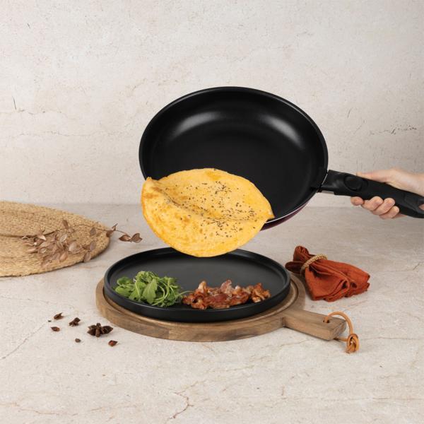 High-quality aluminum cooking set, 12-piece, Bordeaux, titanium coating - removable handle, smart lids & glass lid, elegant design