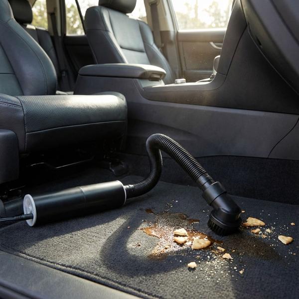 Compact 12V car handheld vacuum: wet/dry, aluminum-ABS, Eco, black - effective car vacuum for thorough cleaning - modern design