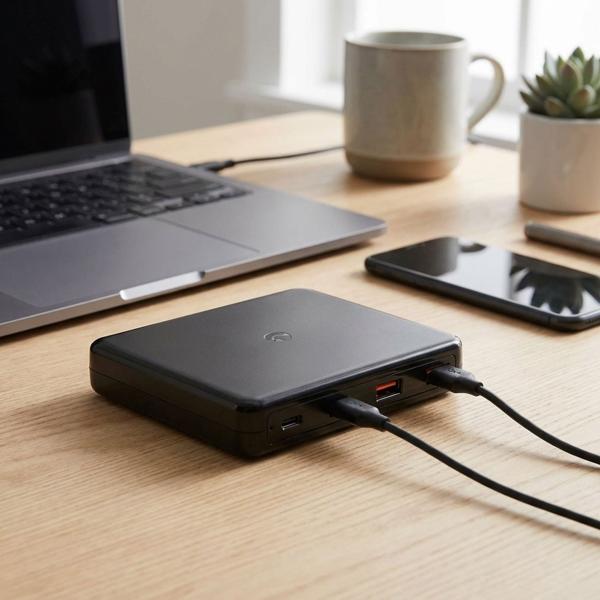 Caricabatterie da tavolo multiporta, tecnologia GaN, 65 watt, stazione di ricarica con USB-A e USB C, alimentatore compatibile con MacBook, iPhone, ipad, laptop, smartphone