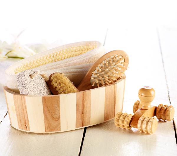 6-piece bath set from natural materials