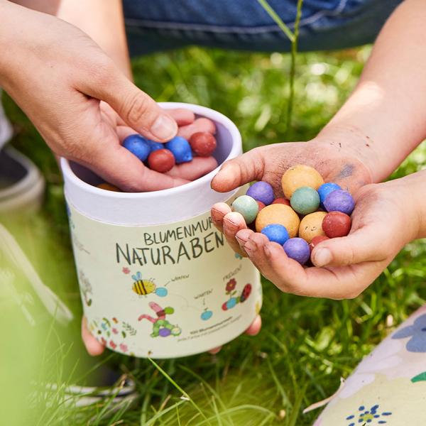 Blumenmurmeln Naturabenteuer - 100er Set Wildblumen-Mischung für blühenden Garten - Handgefertigt, inkl. Saatgut & Anleitung - Unterstützt Insektenvielfalt