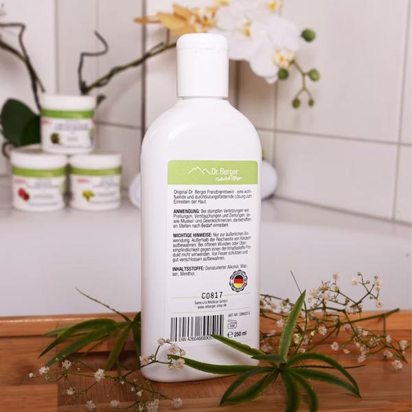 Franzbranntwein with menthol 250 ml for rubbing in in case of bruises, strains, sprains, sore muscles and joint pain, providing pleasantly cooling relief