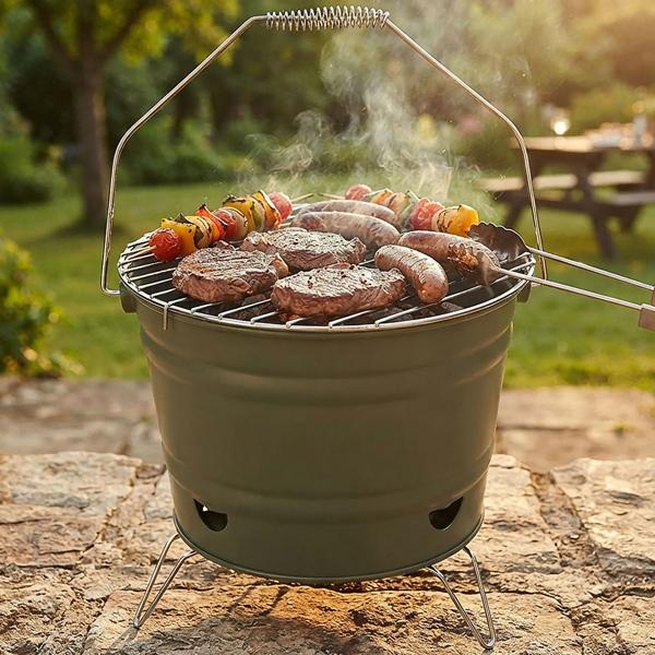 Holzkohlegrill aus Metall, Balkongrill mit Henkel, grün, 27 x 22 cm