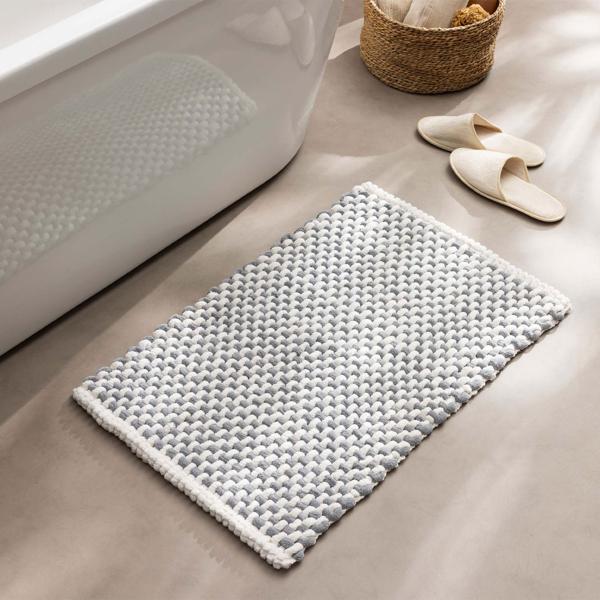 Badmatte 80x50 cm in Grau-Weiss - Weicher Duschvorleger aus Chenille-Gewebe in Strick-Optik - Rutschfester Badteppich mit Baumwoll-Anteil