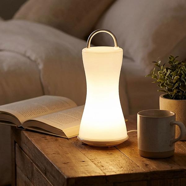 2‑in‑1 LED lantern Touch Livinglight – daylight‑white light for camping, terrace, bedside table – 6 power LEDs, 50 hrs battery life, 3 AA batteries